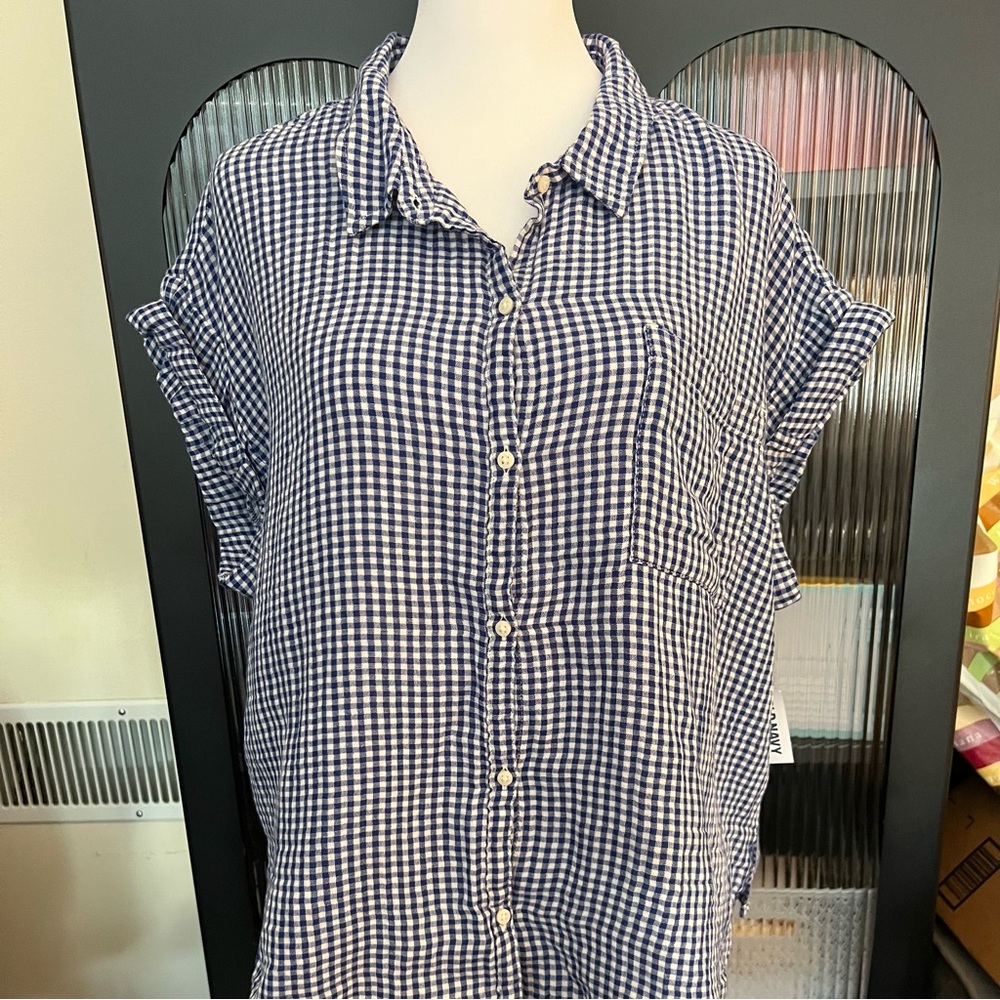 Old Navy Short-SleeveOversized Cropped Crinkled Gingham Shirt